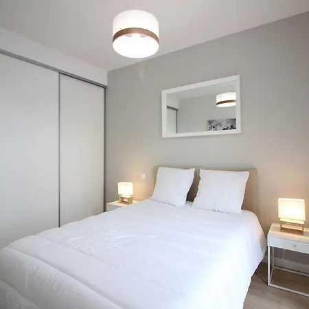 Bel T3 Avec Terrasse Et Wifi Au Centre De - Fr-1-608-270 *