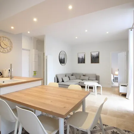 Bel T3 Avec Terrasse Et Wifi Au Centre De - Fr-1-608-270